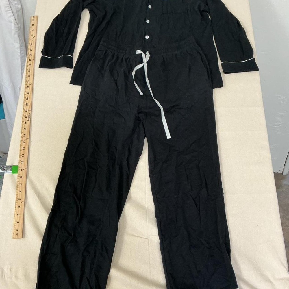 Chic black lounge jumpsuit